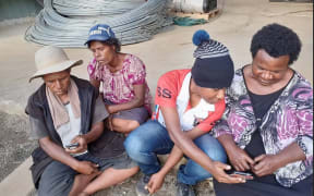 Kukpa village women training in smartphone use