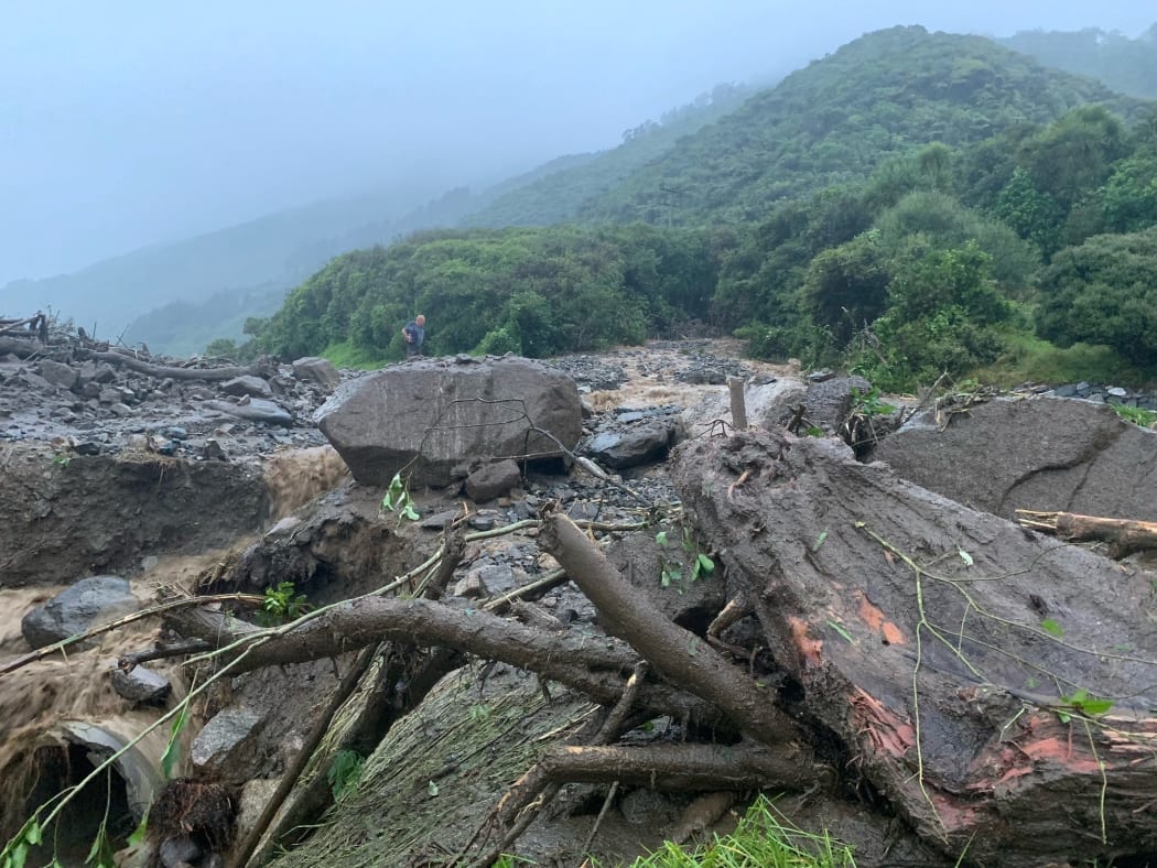 A large slip blocked State Highway 67 past Hector at the Old Slaughterhouse, closing the road.