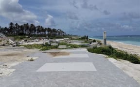 Kanokupolu beach with the destroyed Liku’alofa resort.