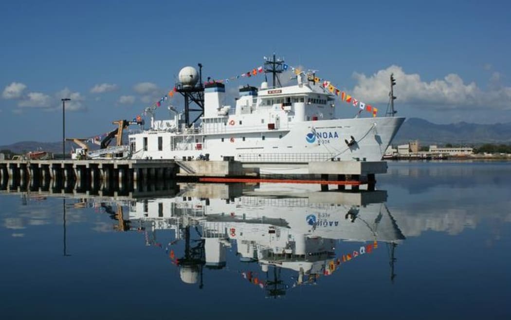 The NOAA's research ship, Hi'ialakai