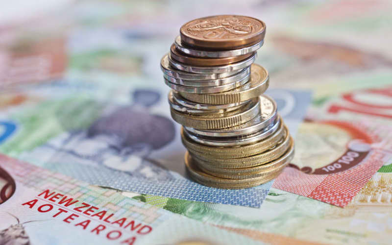 Biggest KiwiSaver provider ANZ among the worst performing | RNZ