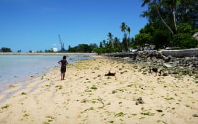 no caption. taken by VSA volunteer on Tarawa