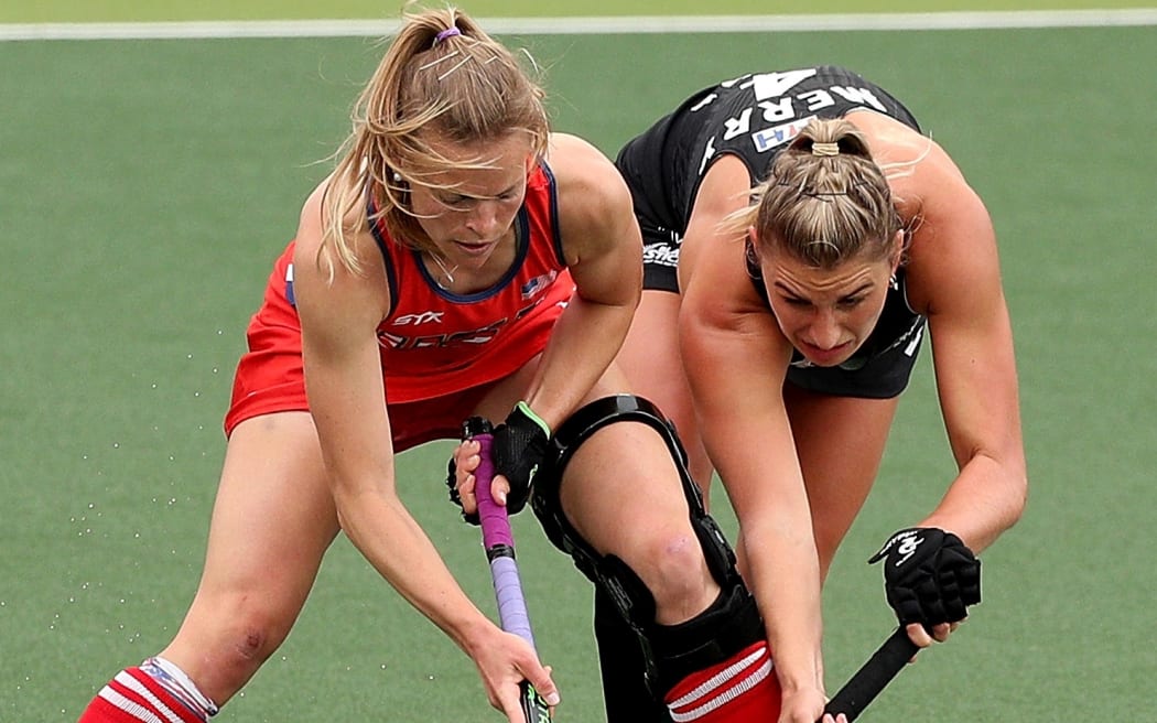 New Zealander Olivia Merry (right) and Julia Young of the USA.