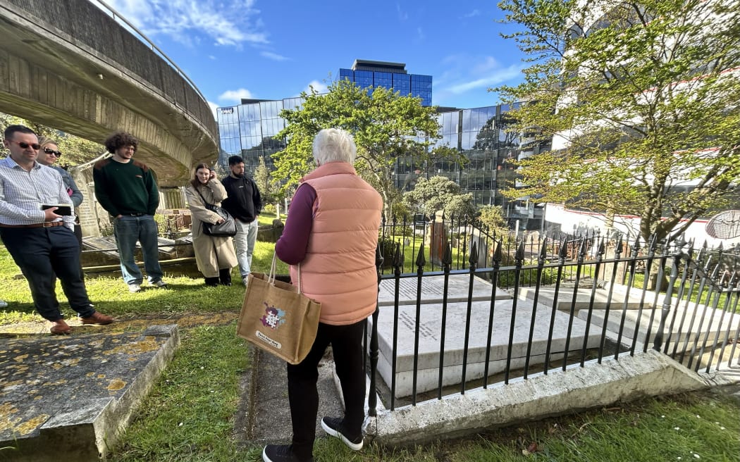The group hears about the controversial history of the Wakefield brothers, their graves just one of the stops on the tour.