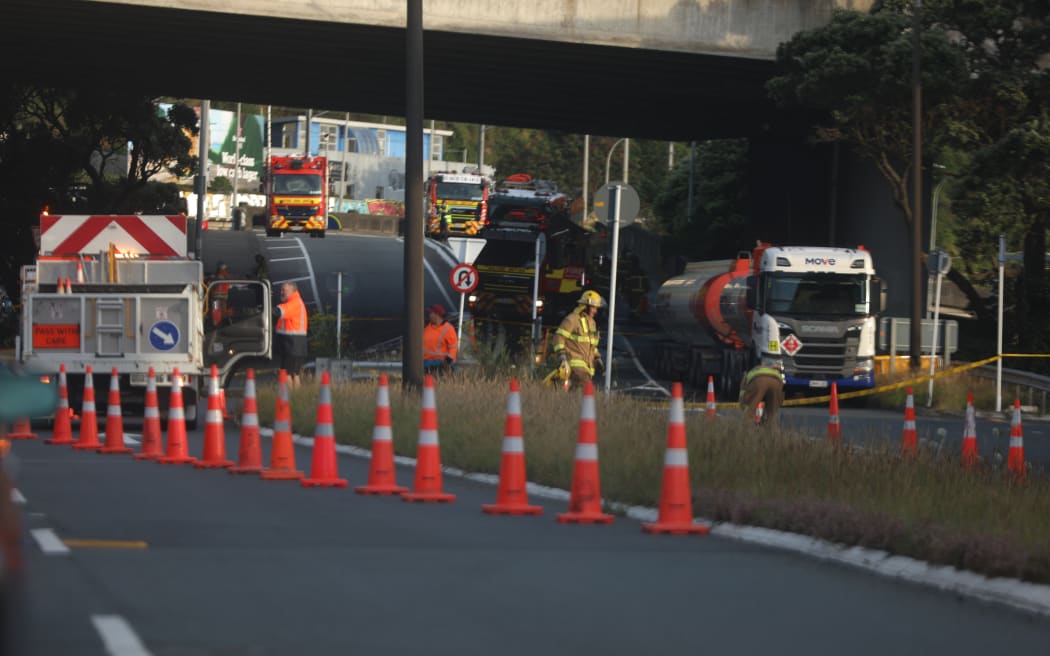 A diesel spill has closed Wellington's Aotea Quay.