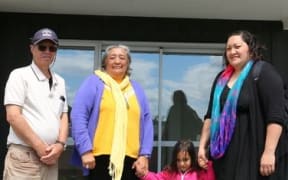 Mita Rahiri, Ngaronoa Reweti-Ngata, Maringi Ngata-Campbell (and her niece) at the Papakainga, Ngāti Kahu, Wairoa (Tauranga Moana).