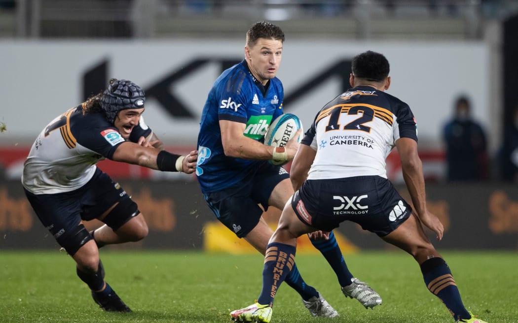 Blues captain Beauden Barrett in action against the Brumbies 2022.