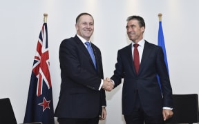 Signature ceremony of the Individual Partnership Cooperation Programme. Left to right: the Prime Minister of New Zealand, John Key and NATO Secretary General Anders Fogh Rasmussen