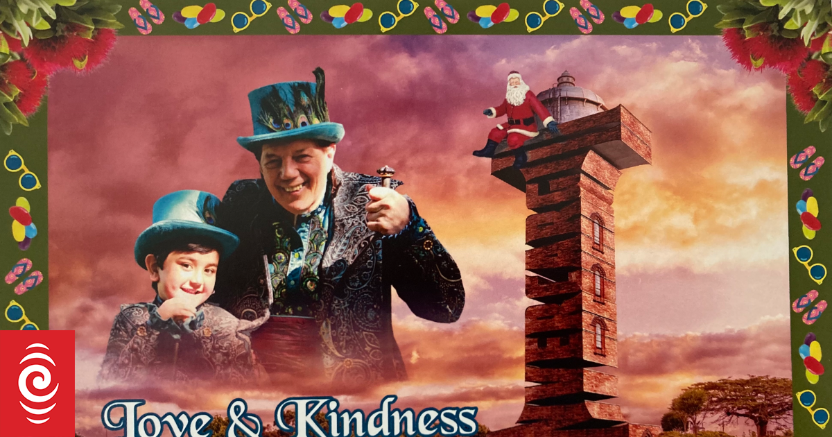 Remembering Sir Tim Shadbolt: Pineapple, cheese and jellybeans