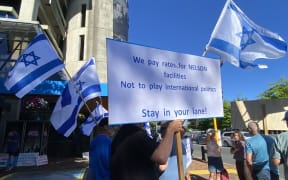 Israeli Flags - single use only