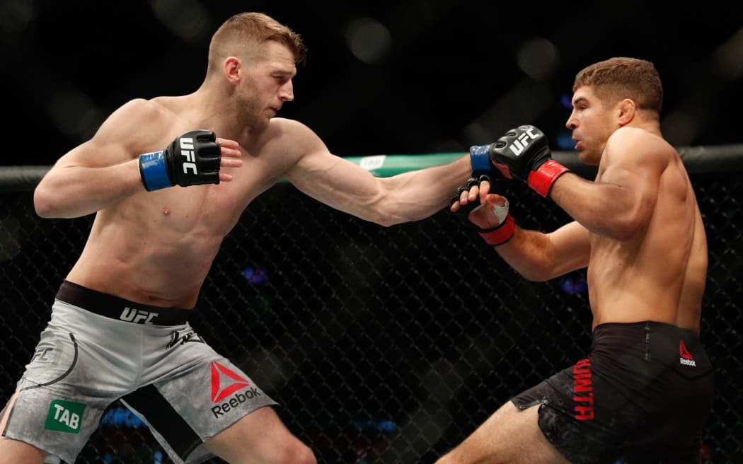 Kiwi UFC fighter Dan Hooker on his way to victory over Al Iaquinta.