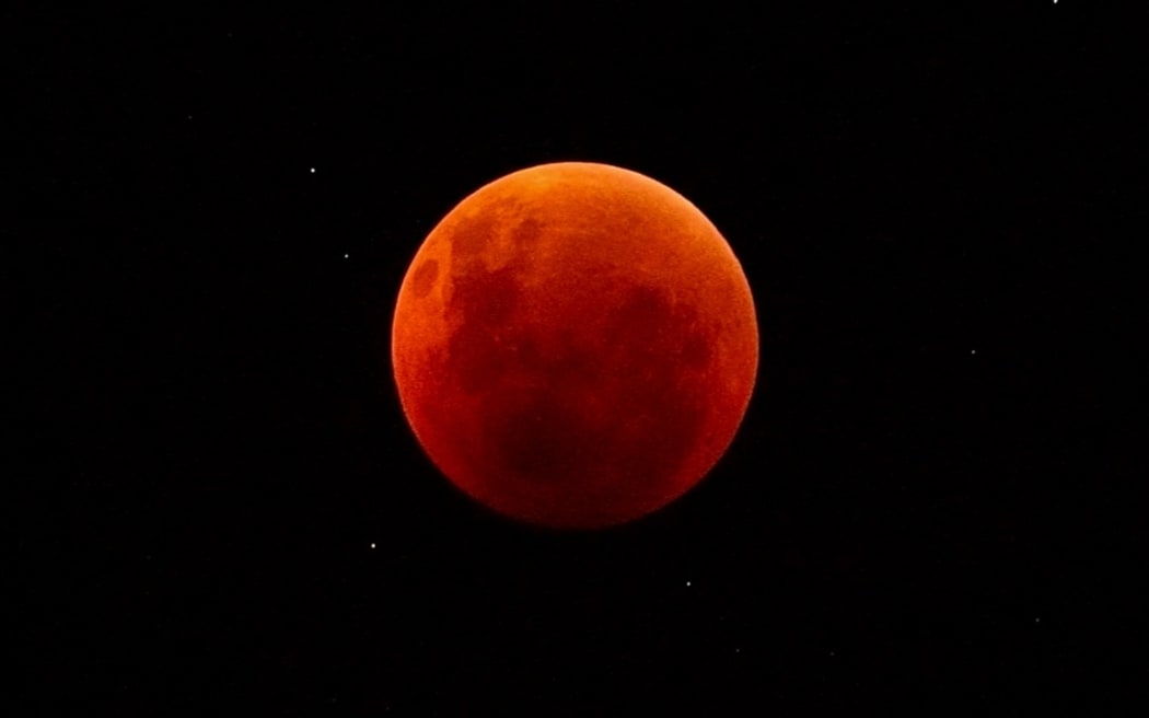 The lunar eclipse (blood moon).