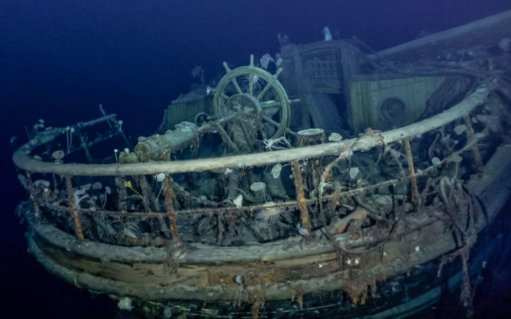 Endurance, Ernest Shackleton's ship - Taffrail and ship’s wheel, aft well deck.