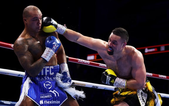 Joseph Parker punches Fabio Wardley.