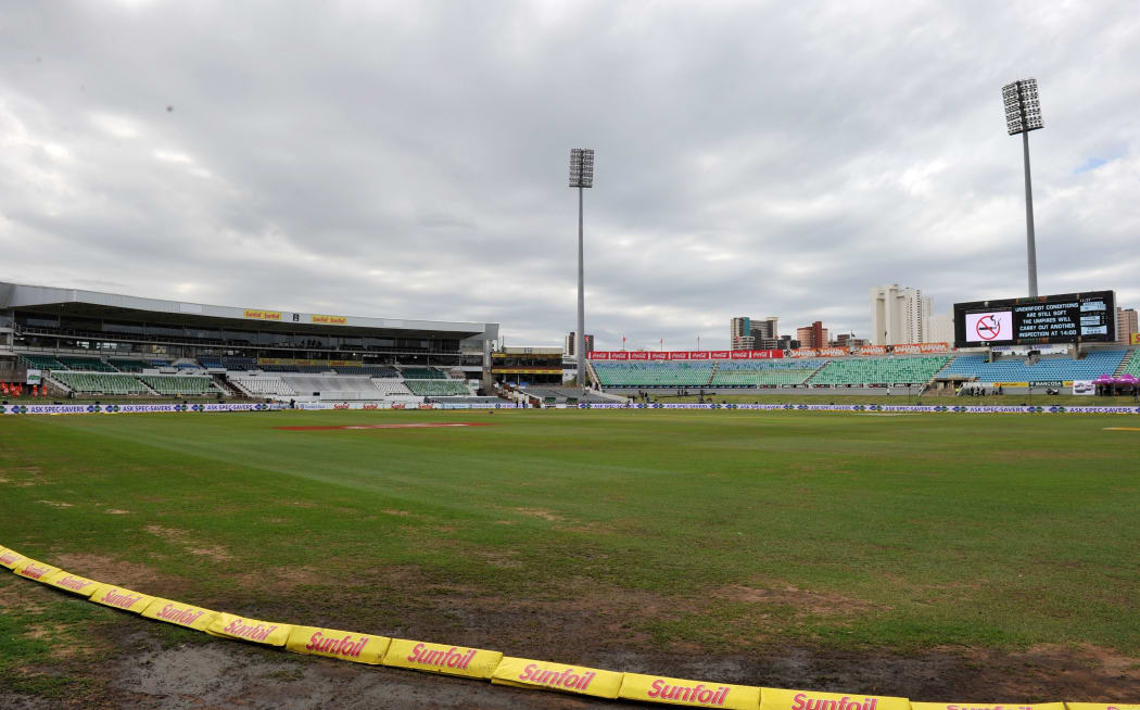 The first cricket Test between South Africa and New Zealand has ended in a draw at Kingsmead due to wet conditions.