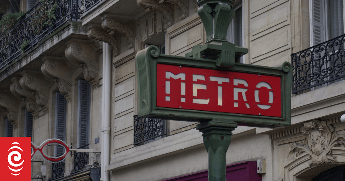 Three stabbed in Paris metro attack
