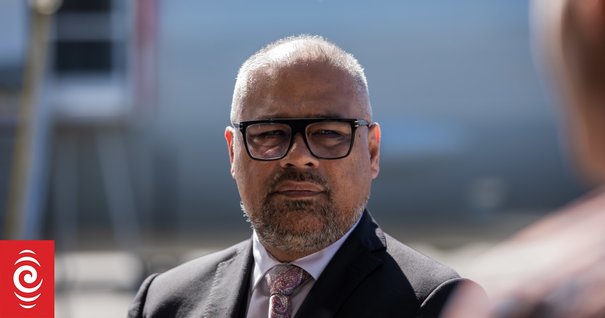 Senior Labour MP ordered to take down 'gross' social media posts - Vimarsana News