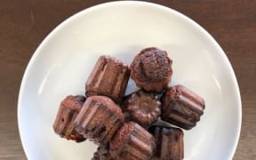 photo of caneles from sugar flour