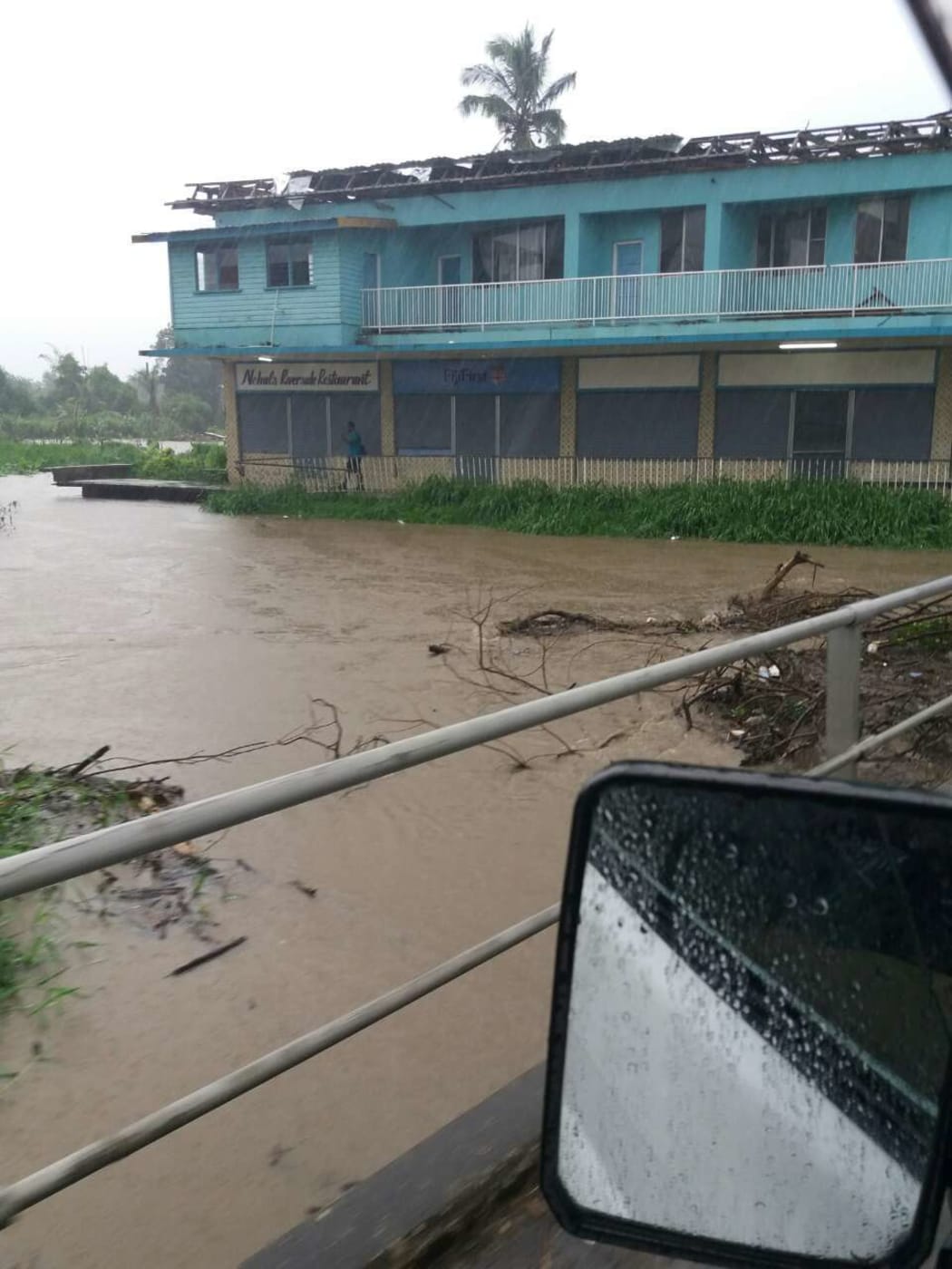 Heavy rain and flood warnings remain in Fiji RNZ News