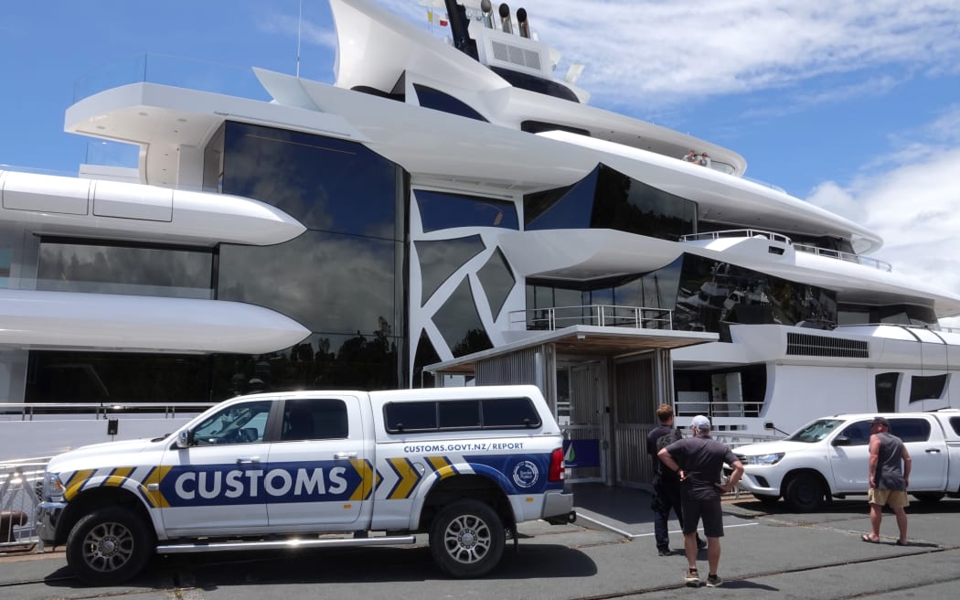 The Artefact getting Customs clearance.