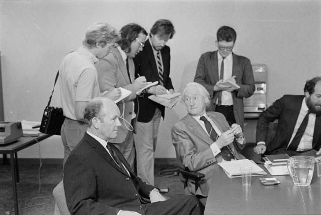 At the inquiry, in Wellington, into the sinking of the Russian cruise ship Mikhail Lermontov, 24 February 1986. Includes Marlborough Harbour Board pilot Captain Don Jamison (left foreground), and, to his right, his counsel Mr Alister Macalister.