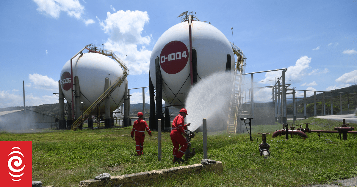 Venezuela's oil and mining sectors: Large potential, weak infrastructure