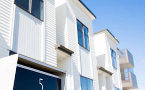 Figures released by the Auckland Council show it is still paying a hefty price for leaky and defective buildings.