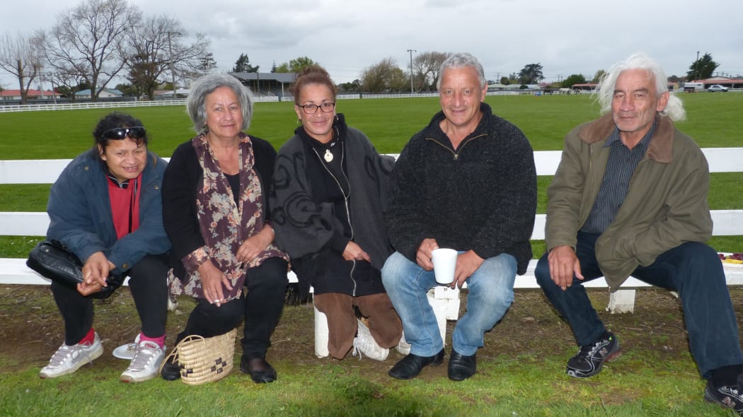The Taueki whanau