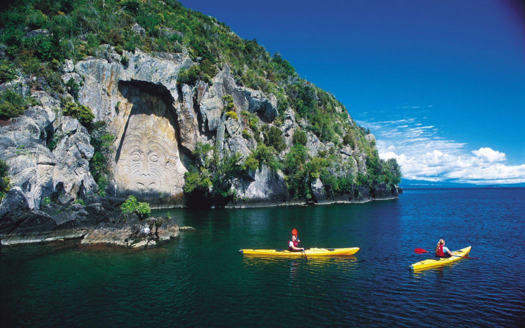 Mine Bay Māori Rock Carvings - Lake Taupo