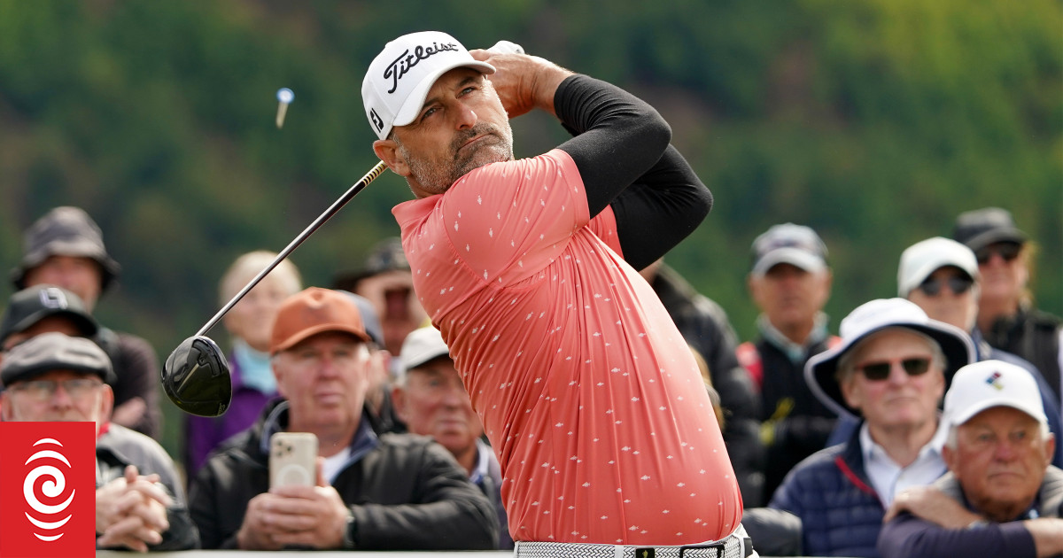 Cancer survivor Michael Hendry 'enjoying golf for what it is' - Vimarsana News