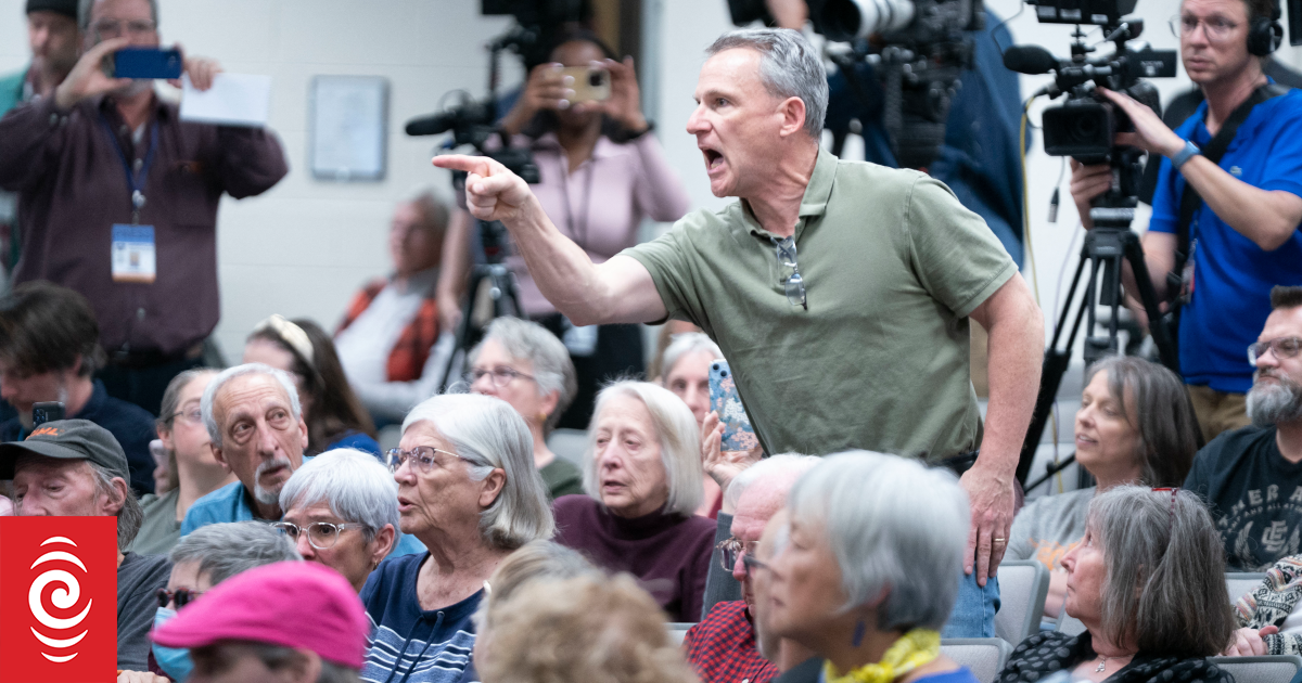 'Tax the rich' - US lawmakers clash with constituents following more angry ...