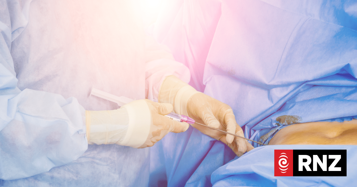 Orthopaedic patients waiting nearly three weeks for surgery 