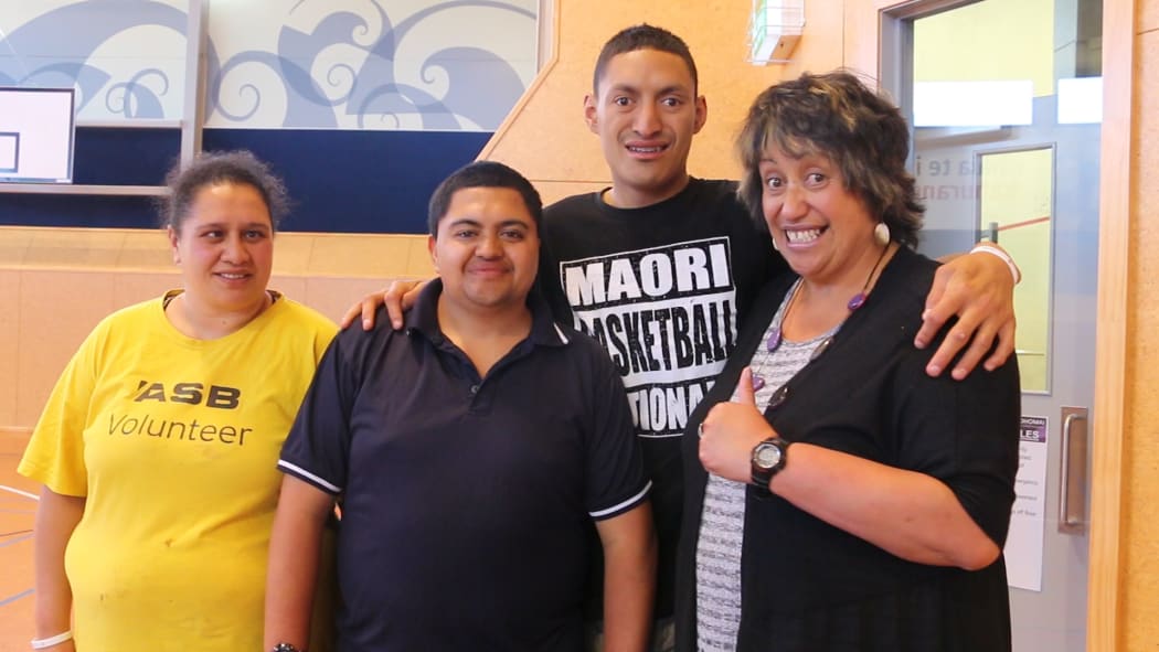 Hinewai Vercoe, Taua Rewi, Raumoko Pukepuke with coach and nan/aunty/mum Lorraine Pukepuke.