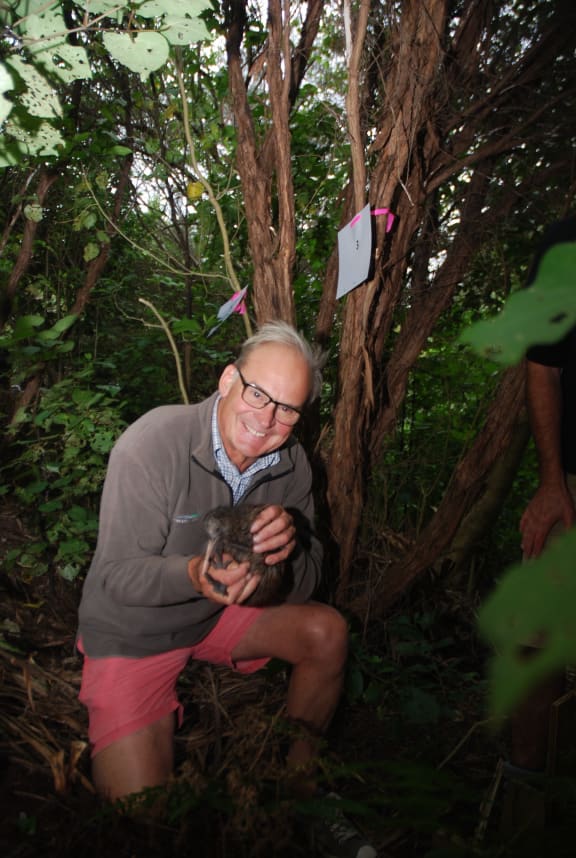 Rob Fenwick with Ropata