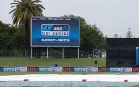 RAIN AT MCLEAN PARK IN NAPIER. BLACK CAPS V PAKISTAN 2016