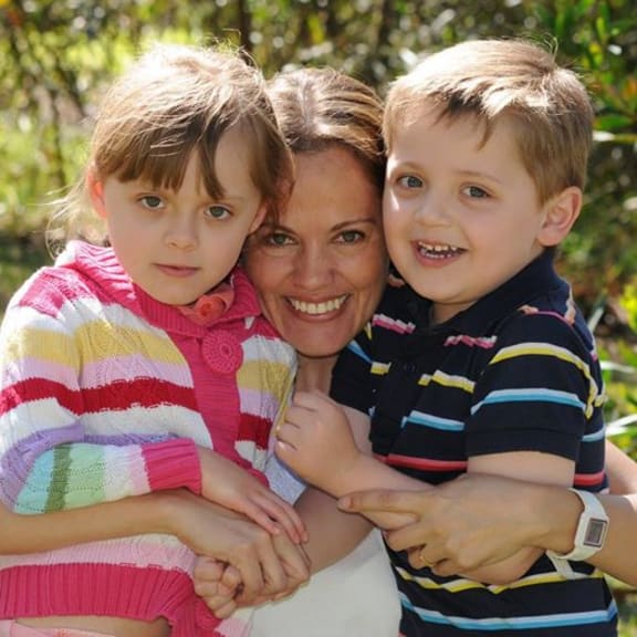 Maria Claudia Lutz with her children Elisa and Martin.