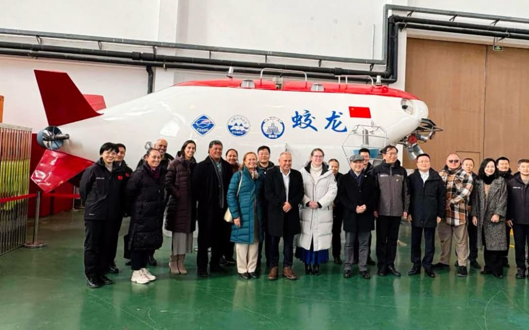 Prime Minister Mark Brown and the Cook Islands delegation met with several institutes, including Shanghai Jiao Tong University, First Institute of Oceanography and The National Deep Sea Centre, to discuss about seabed mining.