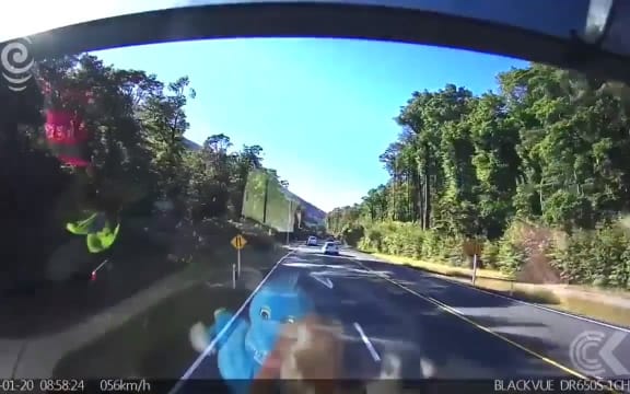 Truckie films bad drivers after becoming increasingly annoyed