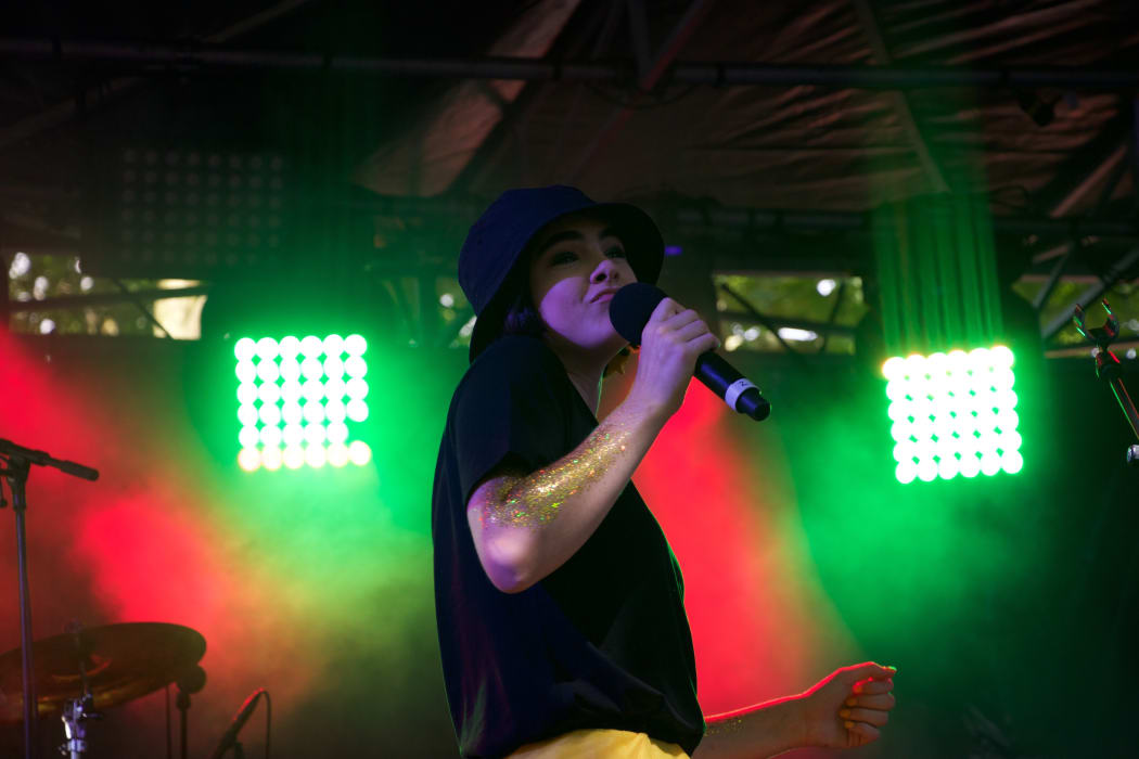 Bene performing at Laneway 2019