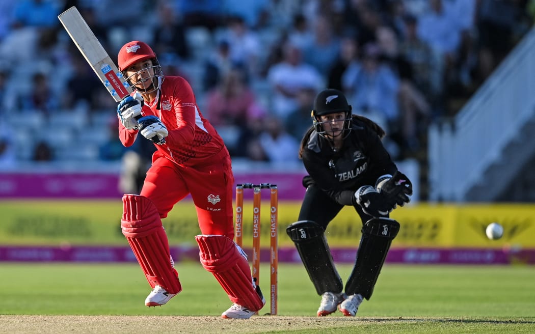 Sophia Dunkley of England batting against New Zealand at Edgbaston 2022.