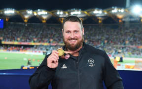 New Zealand shot put champion and Commonwealth Game gold medallist Tom Walsh. Atheltics. Carrara Stadium. Commonwealth Games, Gold Coast, Australia. Monday 9 April 2018. © Copyright photo: Andrew Cornaga / www.photosport.nz
