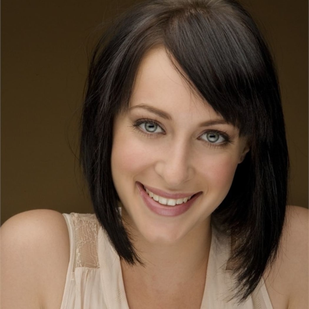 Jessica Falkholt died three weeks after a crash that killed her parents and sister.
