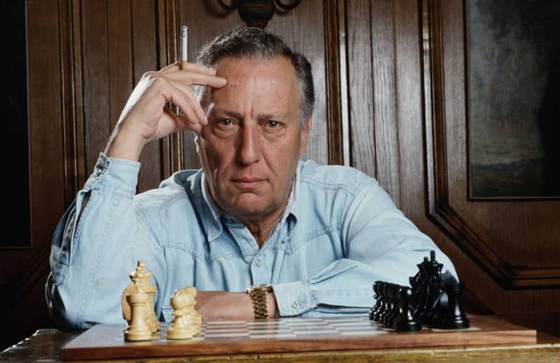 Frederick Forsyth, English writer in 1997. Credit: Ulf Andersen / Aurimages. (Photo by Ulf Andersen / Aurimages via AFP)