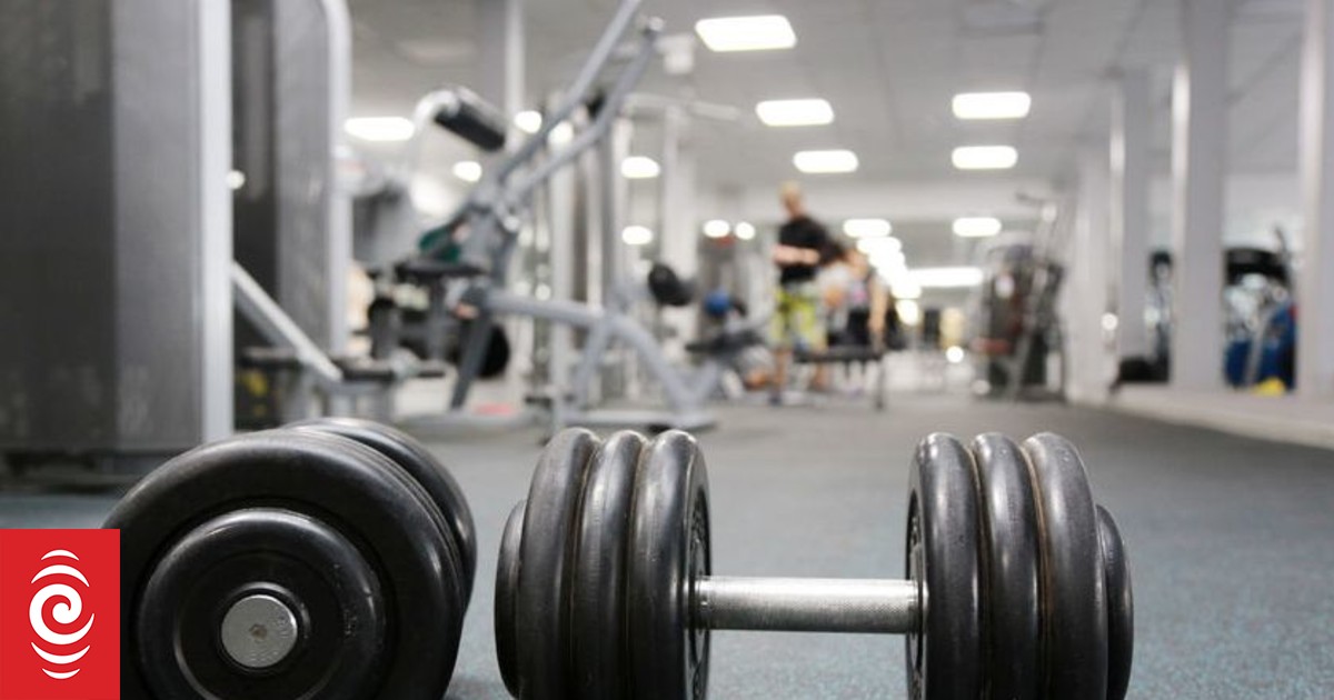 Young men turning to illegal measures to enhance appearance