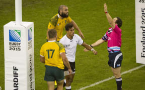 Ben Volavola scores for Fiji at the Rugby World Cup.