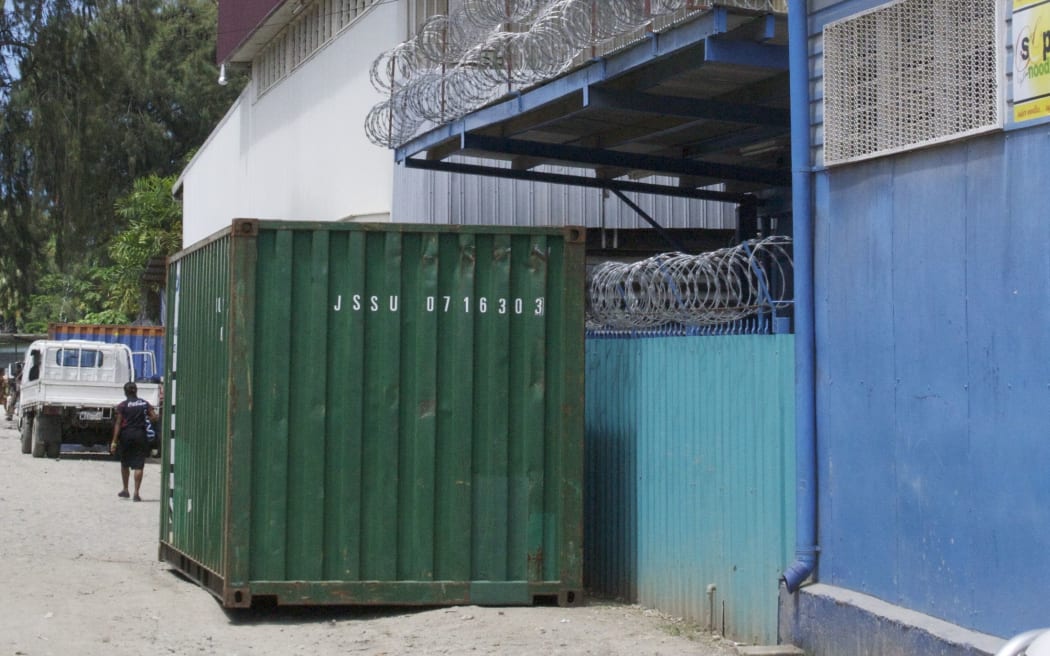 Container