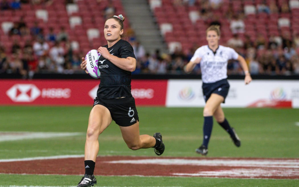 World Rugby HSBC SVNS Singapore Sevens Day 3. New Zealand vs Australia Womens Cup Final. NZ beat Australia 31-21 to win the match and the series. Michaela BLYDE in action.