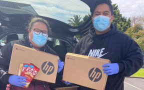 DigiTautua team about to deliver laptops out to students
