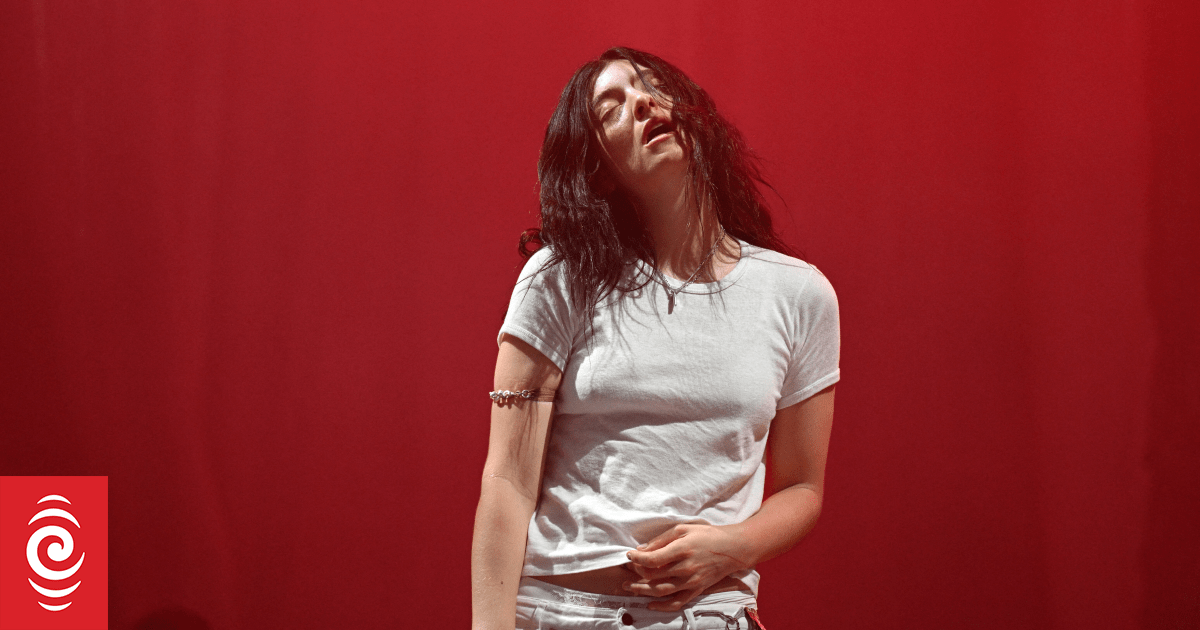 Lorde announces a New Zealand leg for her world tour