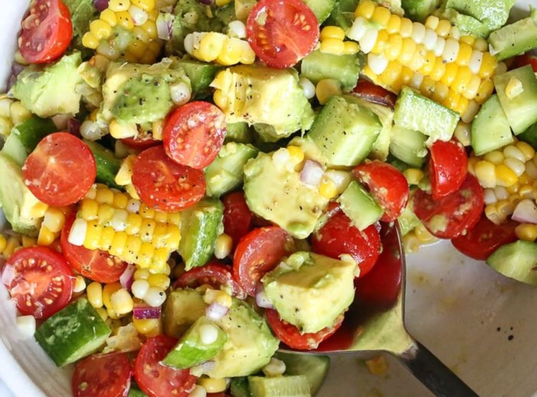avocado tomato salad